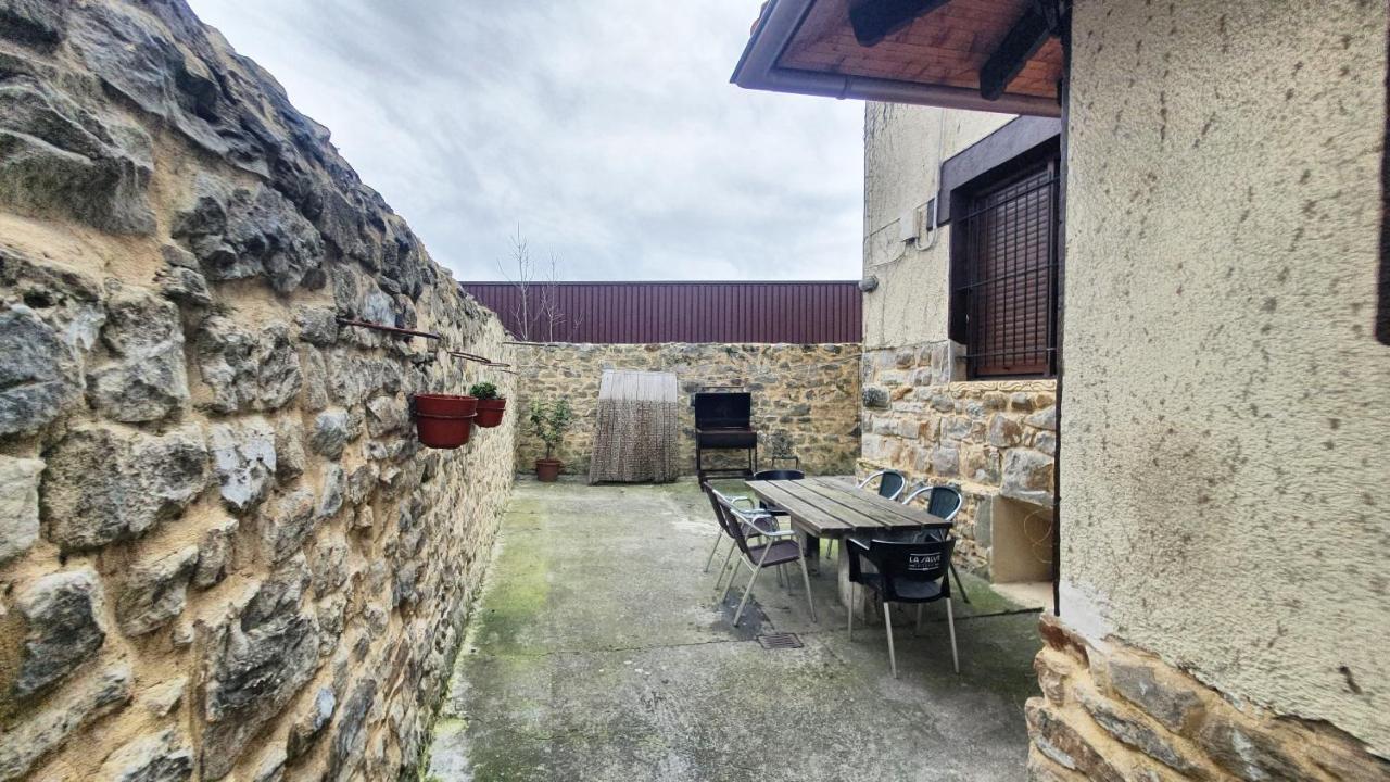 Tuul Etxea, En Caserio A 8km De Bilbao, Bano Compartido Homestay *