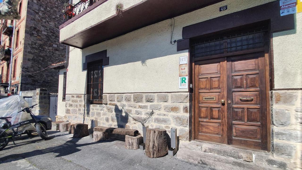 Tuul Etxea, En Caserio A 8km De Bilbao, Bano Compartido Homestay *