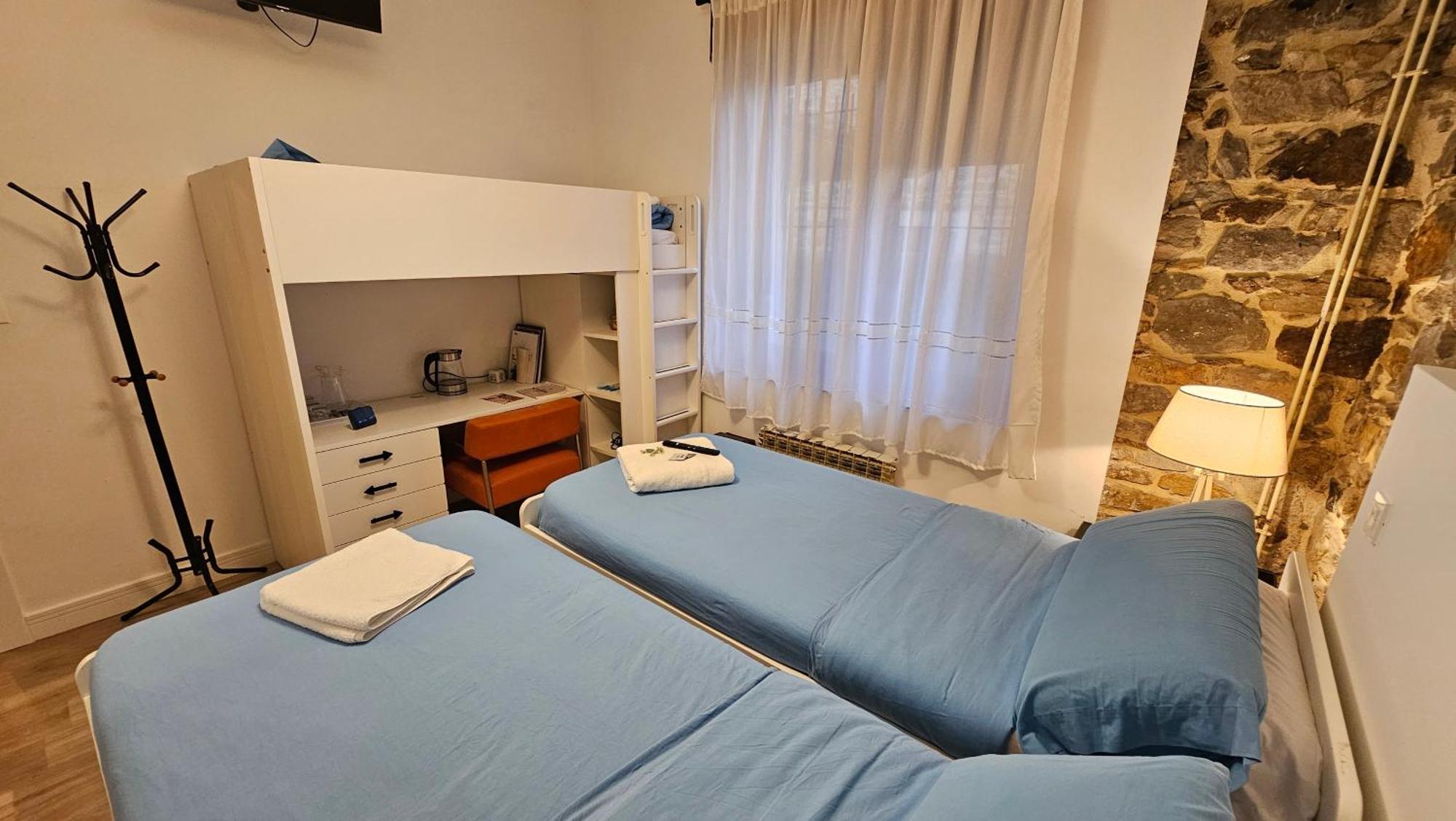 Tuul Etxea, En Caserio A 8km De Bilbao, Bano Compartido Homestay